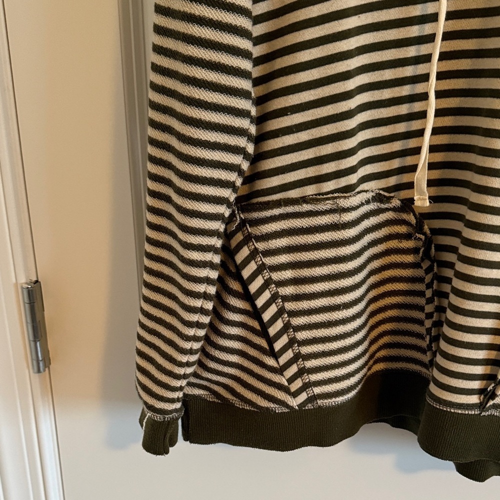 Ethereal boho Green & Beige Striped Hoodie Distressed V-Neck Pockets Size Medium - Picture 5 of 8